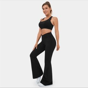 HALARA Cloudful Ribbed Crossover Flare Leg Leggings  0005